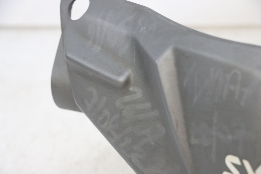 photo de PROTETOR DE GUIDÃO DIANTEIRO SYM ORBIT 2 4T 50 (2008 - 2017) - Estado da superfície