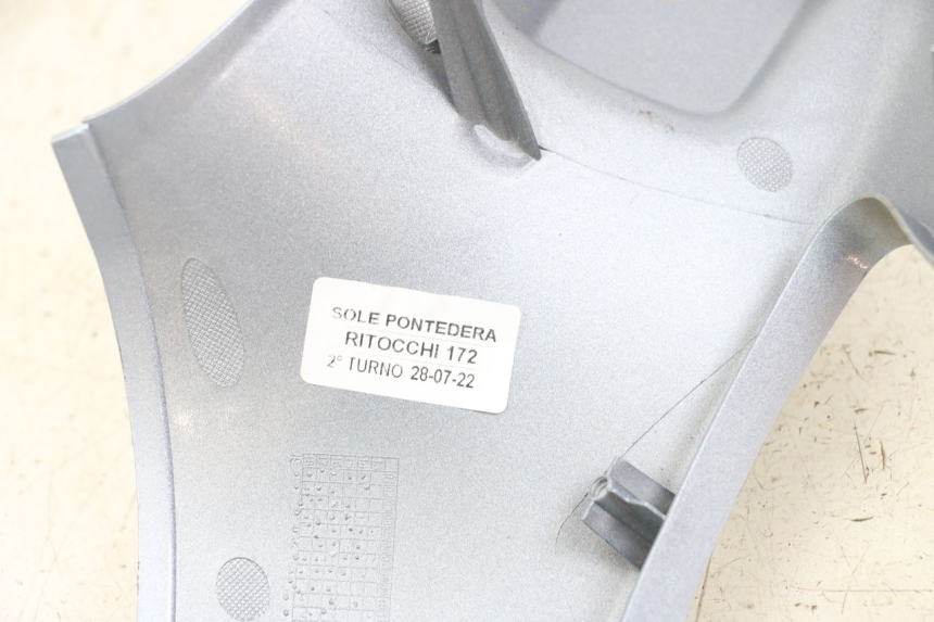 photo de PROTETOR DE GUIDÃO DIANTEIRO PIAGGIO VESPA PRIMAVERA 4T 50 (2021 - 2024) - Zoom do estado de desgaste