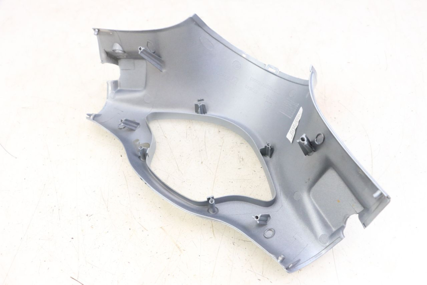 photo de PROTETOR DE GUIDÃO DIANTEIRO PIAGGIO VESPA PRIMAVERA 4T 50 (2021 - 2024) - Pontos de fixação
