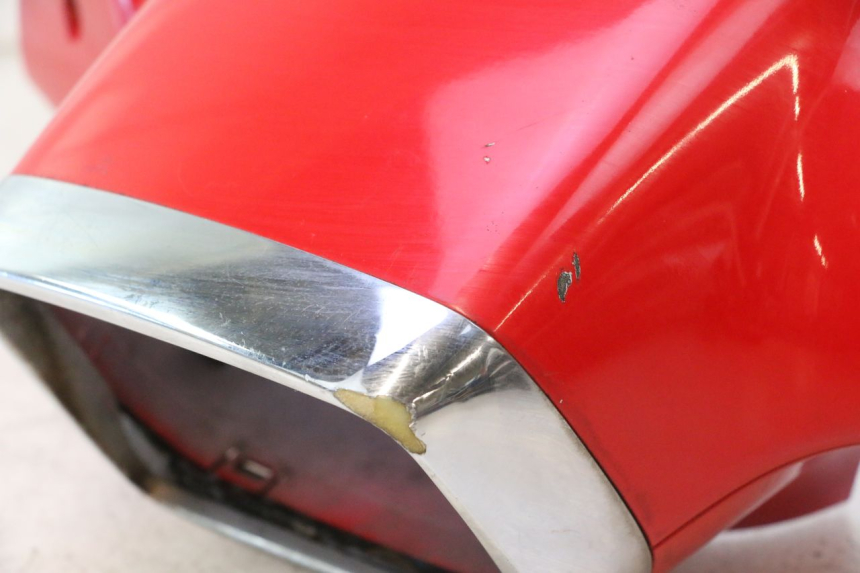 photo de PROTETOR DE GUIDÃO DIANTEIRO PIAGGIO VESPA S 2T 50 (2007 - 2014) - Ampliação dos componentes