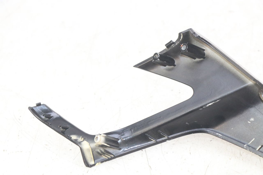 photo de PROTETOR DE GUIDÃO DIANTEIRO YAMAHA X-MAX XMAX 250 (2006 - 2009) - Zoom do estado de desgaste
