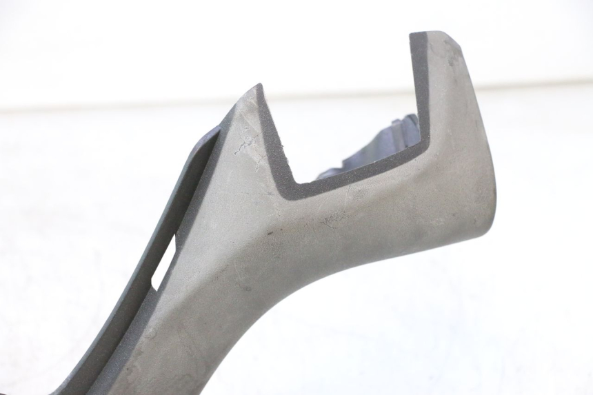photo de COBERTURA DO GUIDÃO DIANTEIRO PIAGGIO X8 STREET 125 (2006 - 2007) - Detalhe da peça