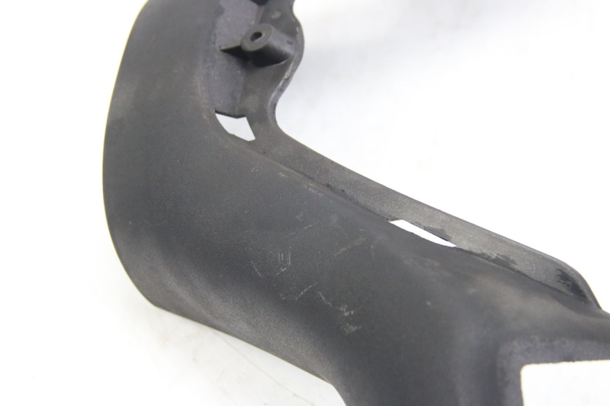 photo de PROTETOR DE GUIDÃO DIANTEIRO PIAGGIO X8 125 (2004 - 2007) - Pontos de fixação