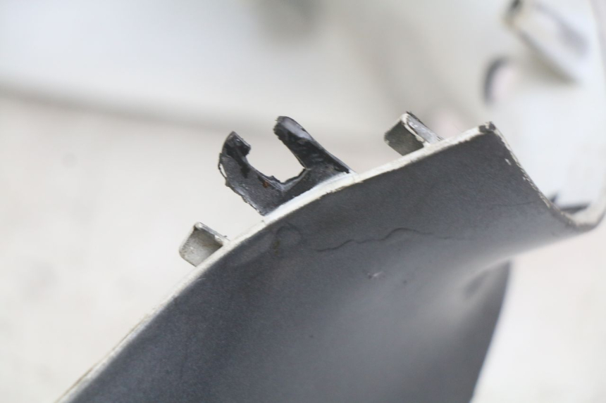 photo de PROTETOR DE GUIDÃO DIANTEIRO PIAGGIO ZIP 2T 50 (2009 - 2019) - Pontos de fixação