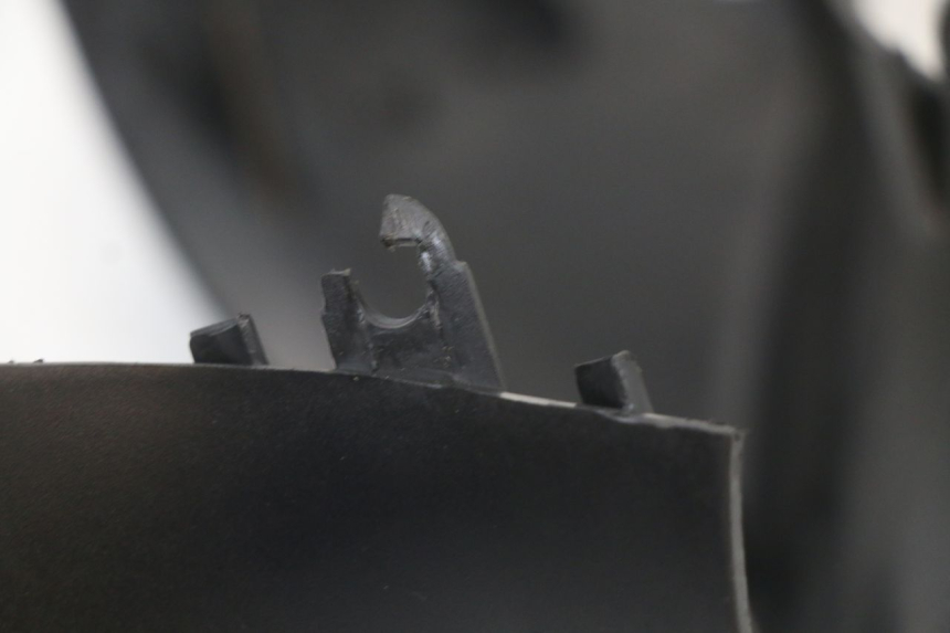 photo de PROTETOR DE GUIDÃO DIANTEIRO PIAGGIO ZIP 4T 50 (2018 - 2020) - Estado da superfície