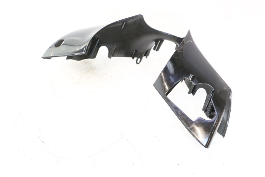 photo de COBERTURA DO GUIDÃO DIANTEIRO PIAGGIO ZIP 4T 50 (2006 - 2017) - Peça verificada