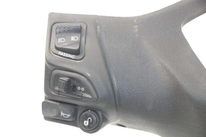 photo de CAPA DO COMANDO DO GUIDÃO PIAGGIO LIBERTY IGET 4T 50 (2015 - 2020) - Vista geral