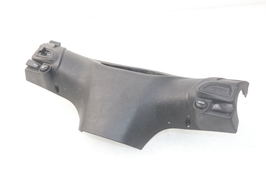 photo de CAPA DO COMANDO DO GUIDÃO PIAGGIO LIBERTY IGET 4T 50 (2015 - 2020) - Pontos de fixação