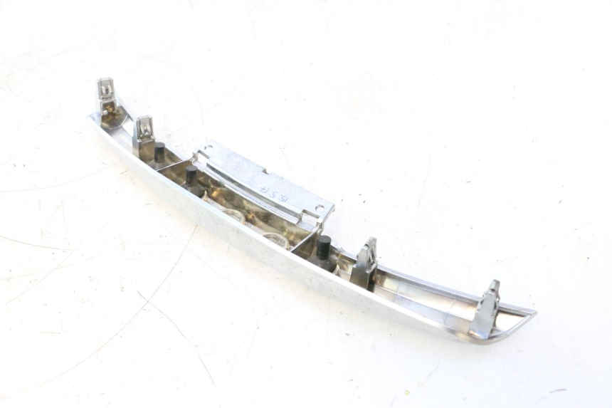 photo de CAPA DO COMANDO DO GUIDÃO PIAGGIO MP3 500 (2016 - 2018) - Pontos de fixação