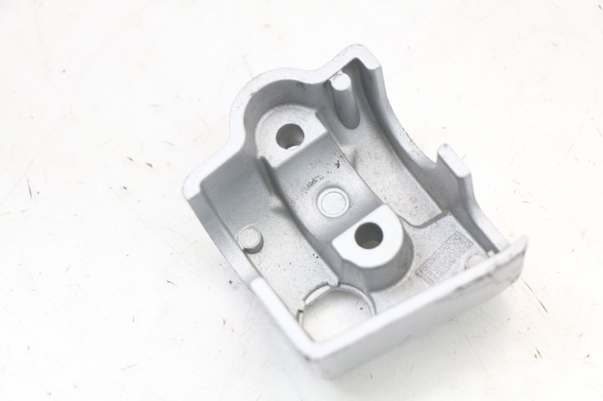 photo de CAPA DO COMANDO DO GUIDÃO MOTO GUZZI NORGE 8V GT 1200 (2011 - 2016) - Ampliação técnica