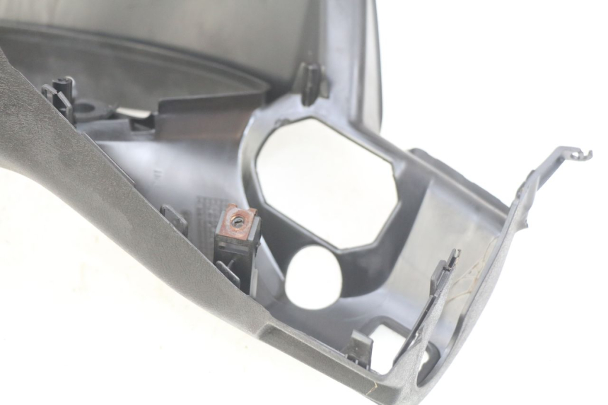 photo de CAPA DO COMANDO DO GUIDÃO YAMAHA XMAX X-MAX 125 (2006 - 2009) - Zoom do estado de desgaste