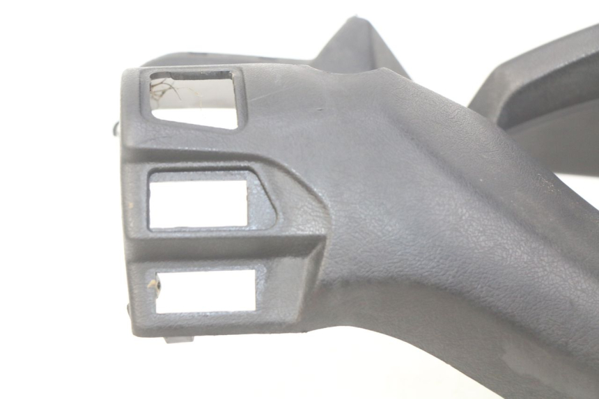 photo de CAPA DO COMANDO DO GUIDÃO YAMAHA XMAX X-MAX 125 (2006 - 2009) - Marcações e referências