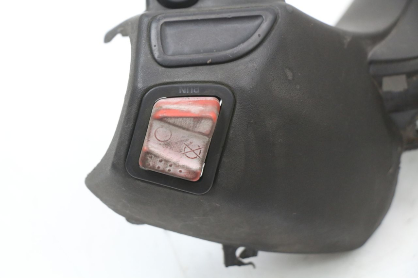 photo de CAPA DO GUIDÃO DO COMANDO PIAGGIO XEVO - X EVO 125 (2007 - 2017) - Estado da superfície