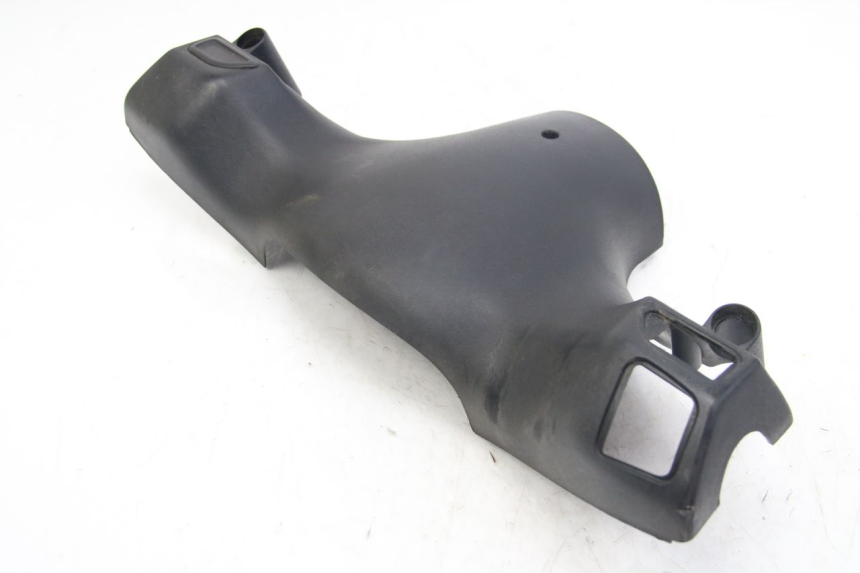photo de CAPA DO COMANDO DO GUIDÃO PIAGGIO ZIP 4T 50 (2018 - 2020) - Detalhe da peça