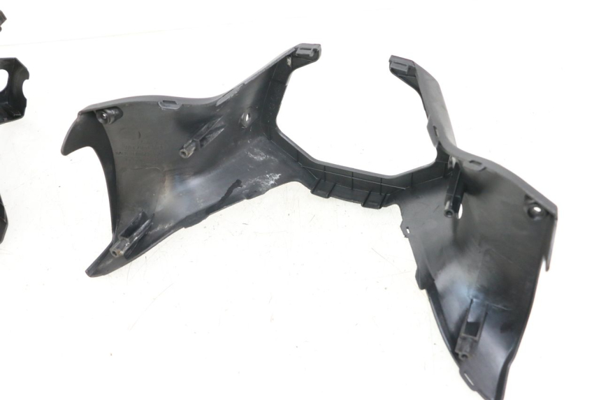 photo de PROTETOR DE GUIDÃO KYMCO DINK STREET ABS 125 (2011 - 2018) - Estado da superfície