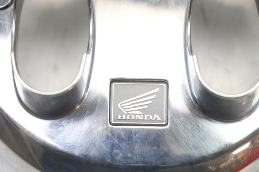 photo de PROTETOR DE GUIDÃO HONDA PCX (JF57/JF64) 125 (2014 - 2018) - Detalhe da peça