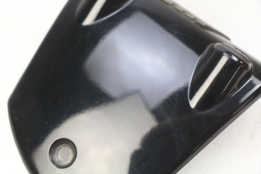 photo de PROTETOR DE GUIDÃO PIAGGIO MP3 LT 300 (2010 - 2016) - Detalhe da peça