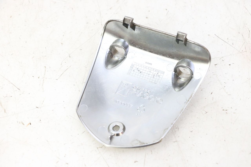photo de PROTETOR DE GUIDÃO PIAGGIO MP3 LT 300 (2010 - 2016) - Detalhe da peça