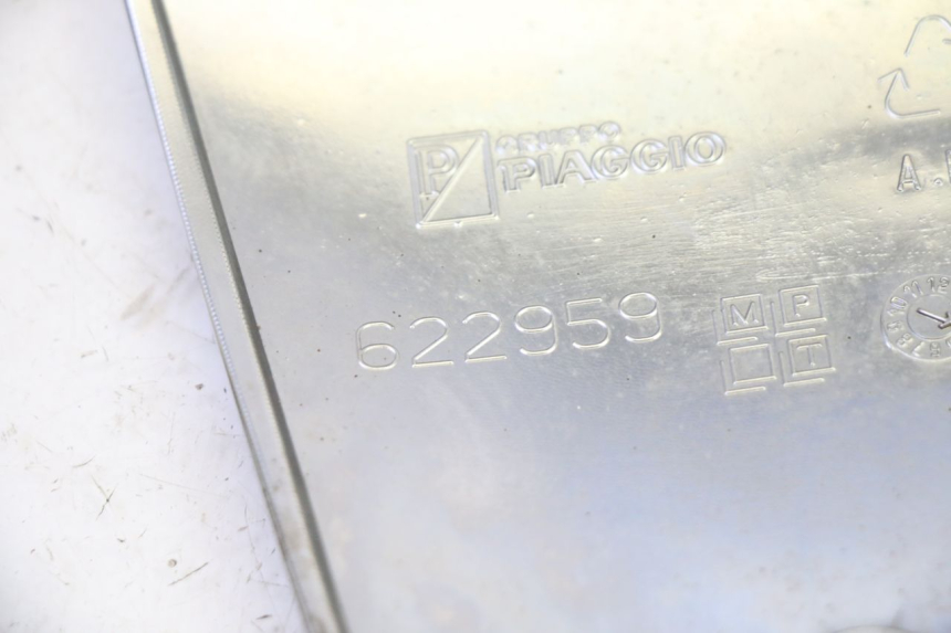 photo de PROTETOR DE GUIDÃO PIAGGIO MP3 RL 250 (2006 - 2010) - Pontos de fixação