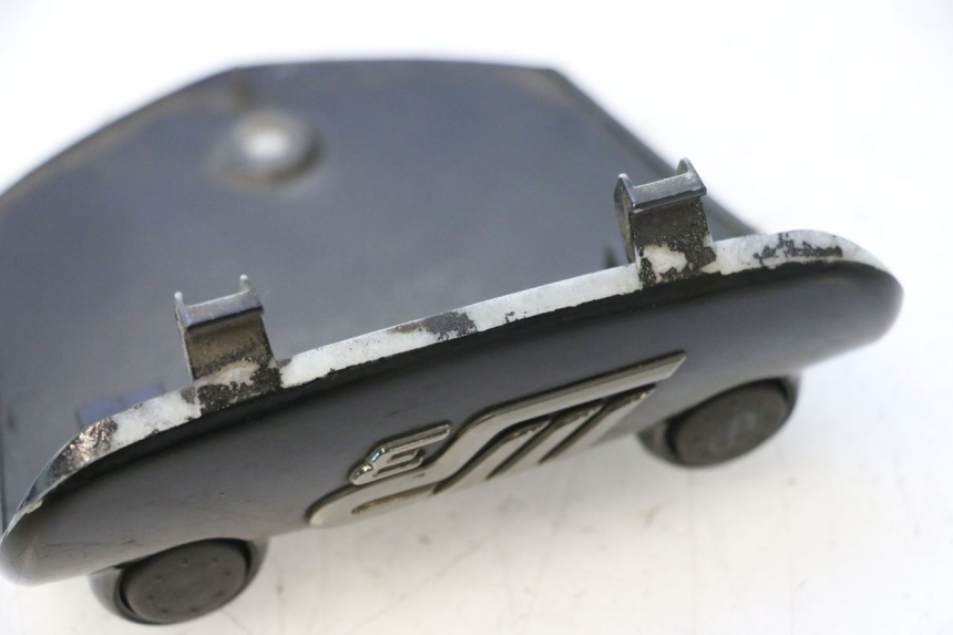 photo de PROTETOR DE GUIDÃO PIAGGIO MP3 500 (2011 - 2015) - Zoom do estado de desgaste