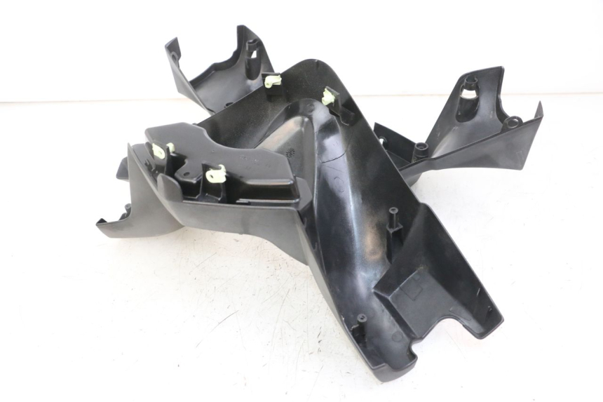 photo de PROTETOR DE GUIDÃO PEUGEOT SATELIS 125 (2010 - 2012) - Pontos de fixação