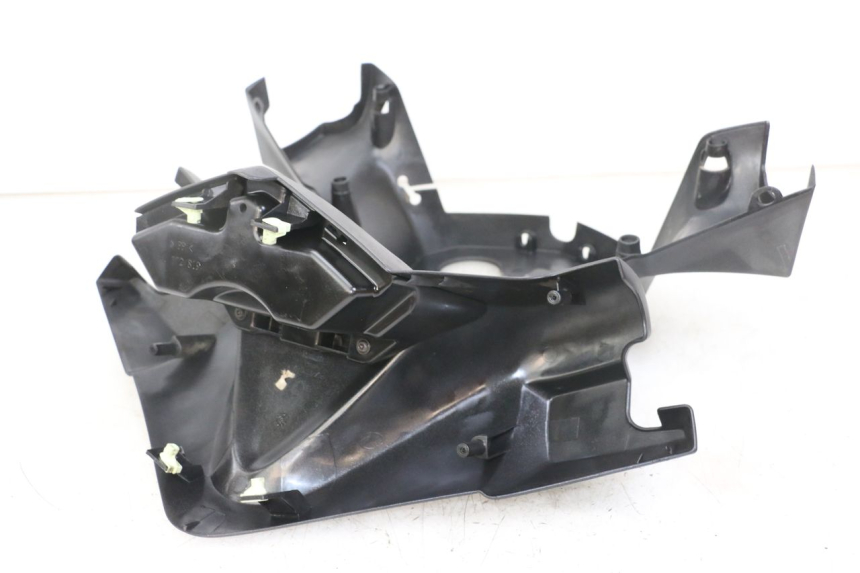 photo de PROTETOR DE GUIDÃO PEUGEOT SATELIS 125 (2010 - 2012) - Estado da superfície