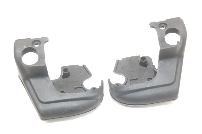 photo de PROTETOR DE GUIDÃO APRILIA SCARABEO GT 125 (1999 - 2007) - Vista principal