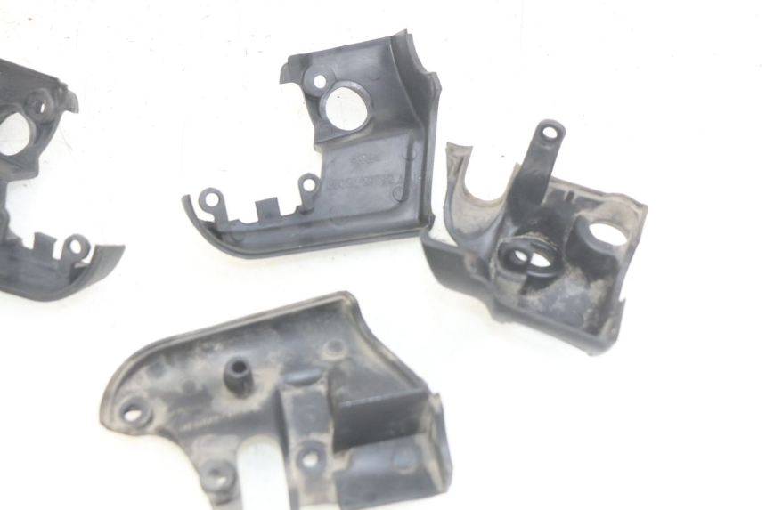 photo de PROTETOR DE GUIDÃO APRILIA SCARABEO LIGHT 125 (2007 - 2011) - Outro ângulo de visão
