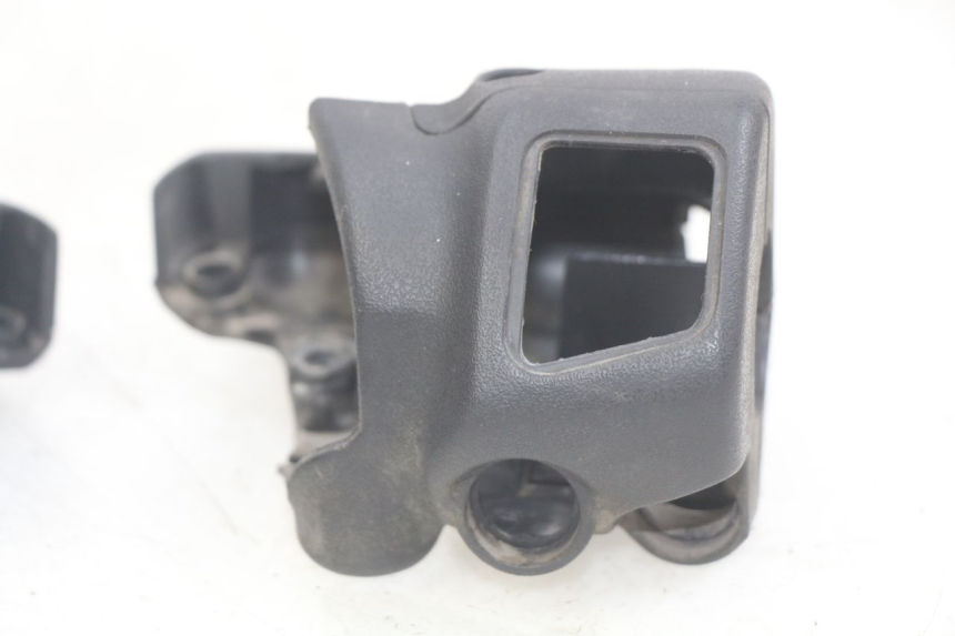 photo de PROTETOR DE GUIDÃO APRILIA SCARABEO LIGHT 125 (2007 - 2011) - Peça verificada