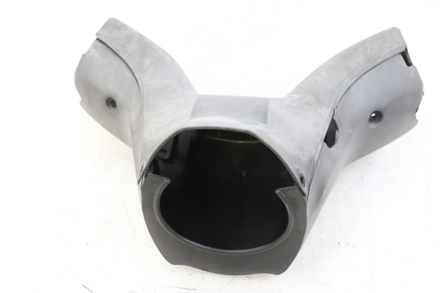 photo de PROTETOR DE GUIDÃO SUZUKI BURGMAN 125 (2007 - 2014) - Detalhe da peça