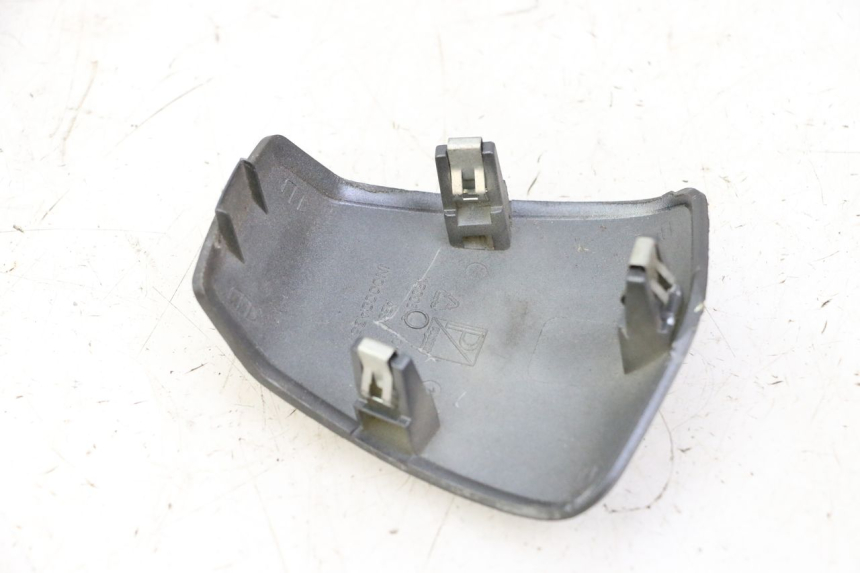 photo de PROTETOR DE GUIDÃO APRILIA SXR 50 (2021 - 2023) - Detalhe da peça