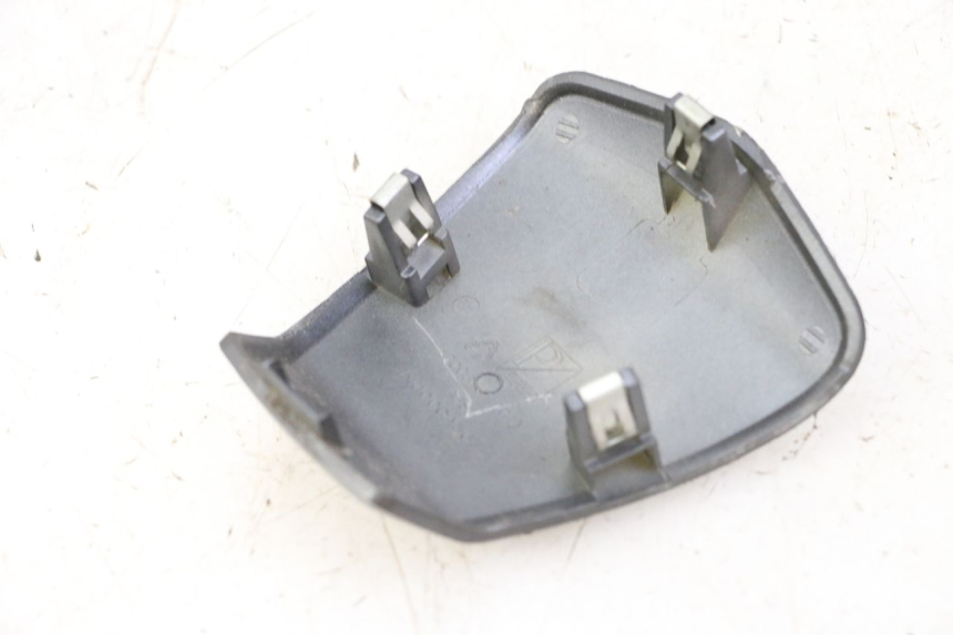 photo de PROTETOR DE GUIDÃO APRILIA SXR 50 (2021 - 2023) - Zoom do estado de desgaste