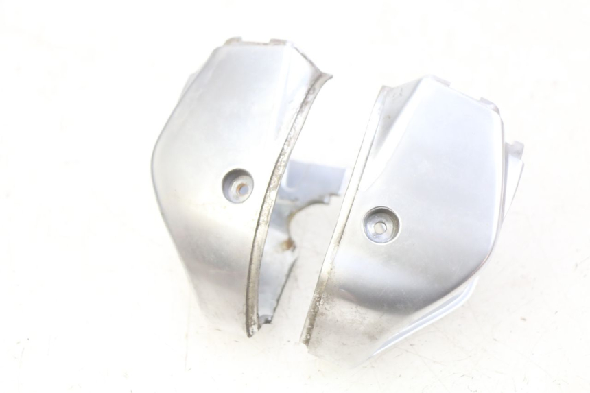 photo de PROTETOR DE GUIDÃO PIAGGIO VESPA PRIMAVERA 2T 50 (2013 - 2018) - Pontos de fixação