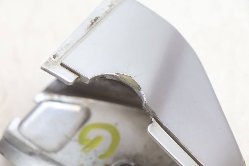 photo de PROTETOR DE GUIDÃO PIAGGIO VESPA PRIMAVERA 2T 50 (2013 - 2018) - Estado da superfície