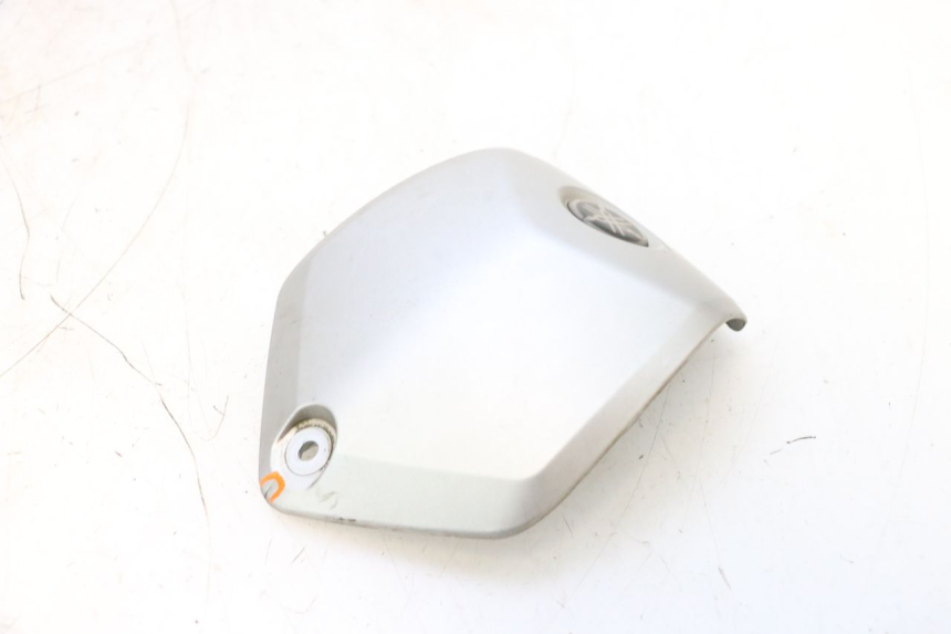 photo de PROTETOR DE GUIDÃO YAMAHA X-MAX XMAX 125 (2010 - 2013) - Zoom do estado de desgaste