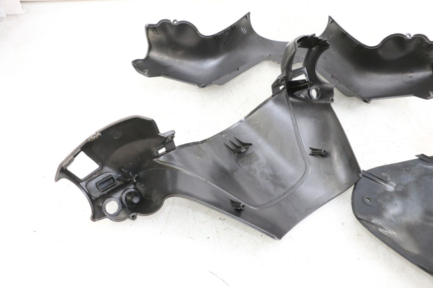 photo de PROTETOR DE GUIDÃO PIAGGIO X9 125 (2000 - 2003) - Estado da superfície