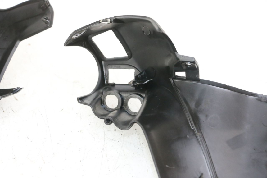 photo de PROTETOR DE GUIDÃO PIAGGIO XEVO - X EVO 125 (2007 - 2017) - Detalhes característicos