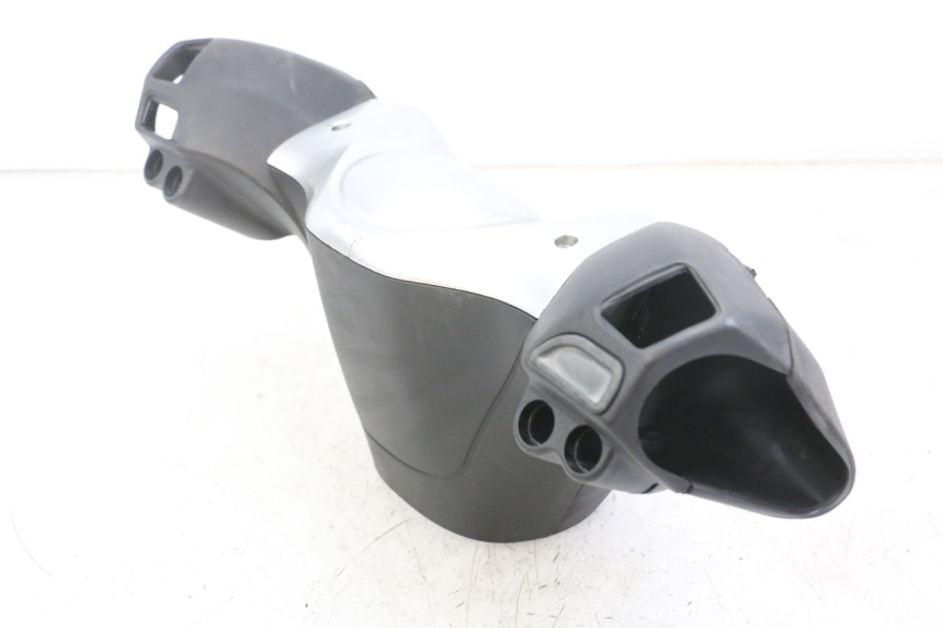 photo de PROTETOR DE GUIDÃO PIAGGIO XEVO - X EVO 125 (2007 - 2017) - Pontos de fixação
