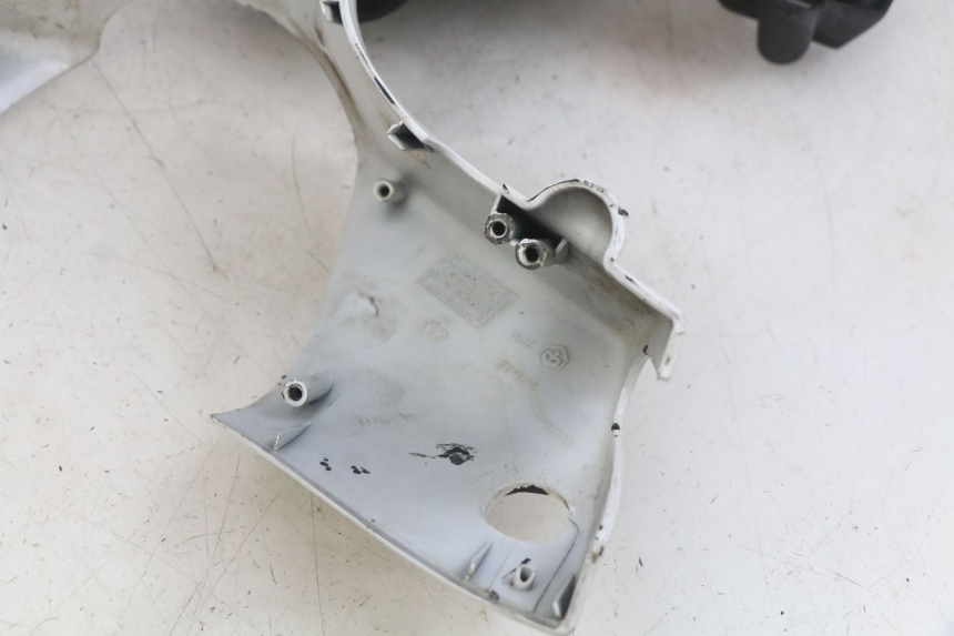 photo de PROTETOR DE GUIDÃO PIAGGIO ZIP 2T 50 (2009 - 2019) - Estrutura - ampliação