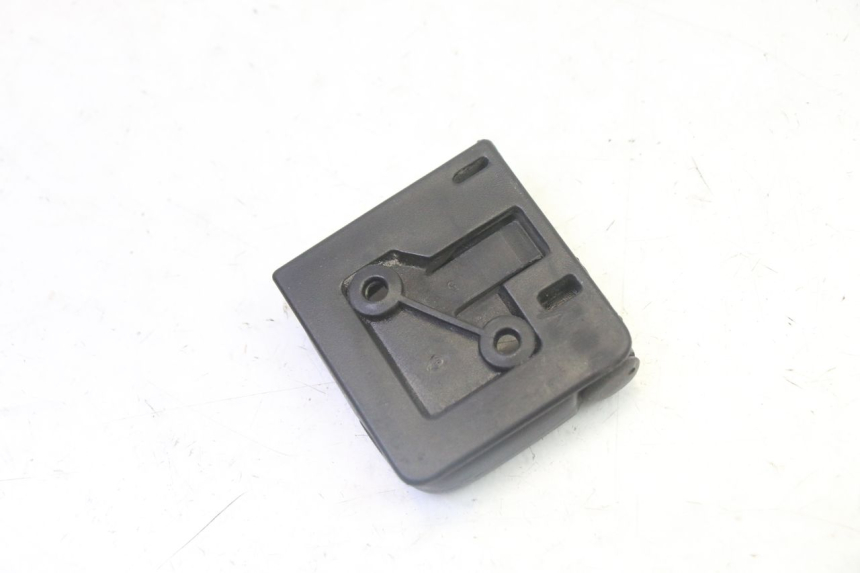 photo de GANCHO DE BOLSA HONDA FES S-WING SWING ABS 125 (2007 - 2015) - Zoom do estado de desgaste