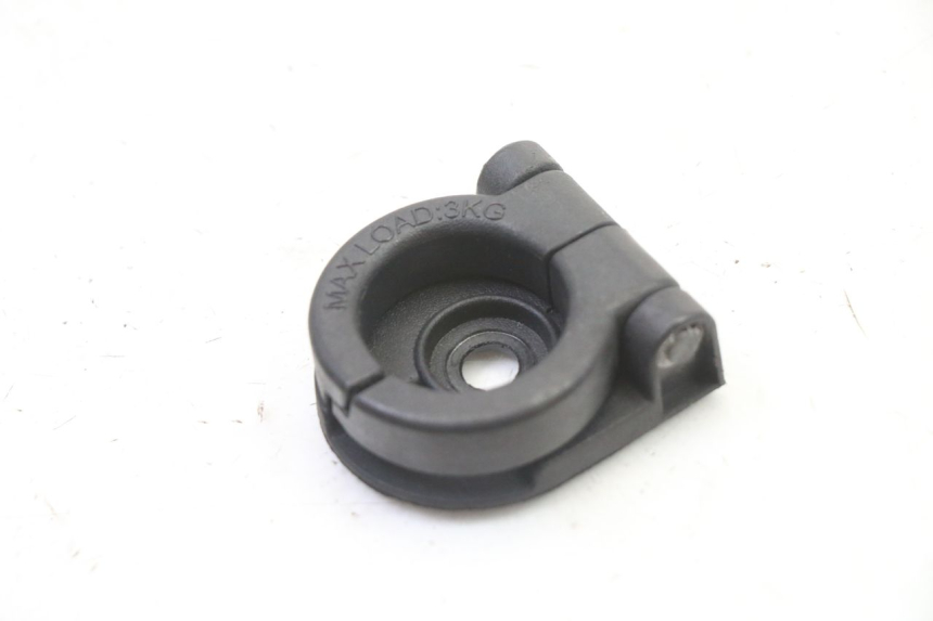 photo de GANCHO DE BOLSA SYM FIDDLE 3 III 50 (2014 - 2020) - Zoom do estado de desgaste