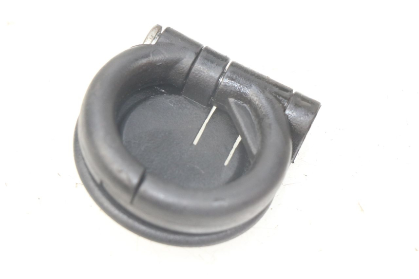 photo de GANCHO DE BOLSA PIAGGIO FLY 125 (2005 - 2012) - Detalhe da peça