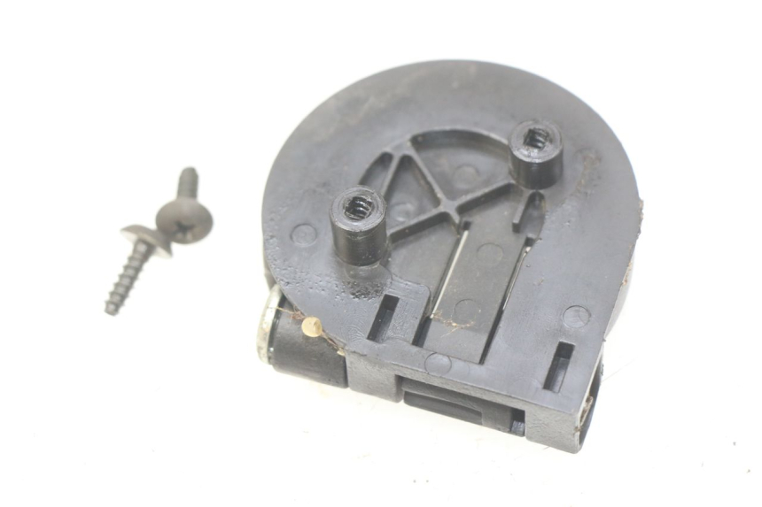 photo de GANCHO DE BOLSA PIAGGIO FLY 100 (2006 - 2010) - Detalhe da peça
