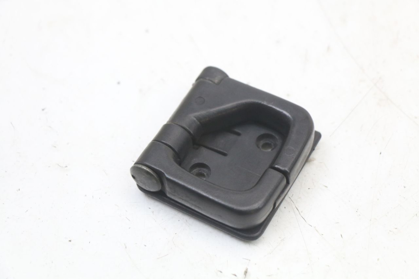 photo de GANCHO DE BOLSA HONDA NES AROBASE 125 (2000 - 2003) - Detalhe da peça