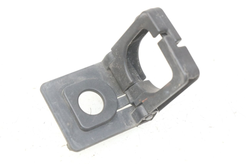 photo de GANCHO DE BOLSA PEUGEOT KISBEE 2T 50 (2010 - 2017) - Detalhe da peça