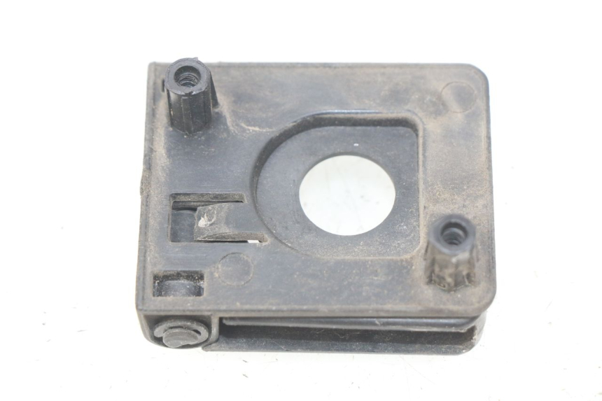 photo de GANCHO DE BOLSA PEUGEOT KISBEE 2T 50 (2010 - 2017) - Zoom do estado de desgaste