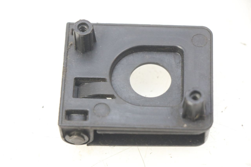 photo de GANCHO DE BOLSA PEUGEOT KISBEE 4T 50 (2010 - 2017) - Detalhe da peça