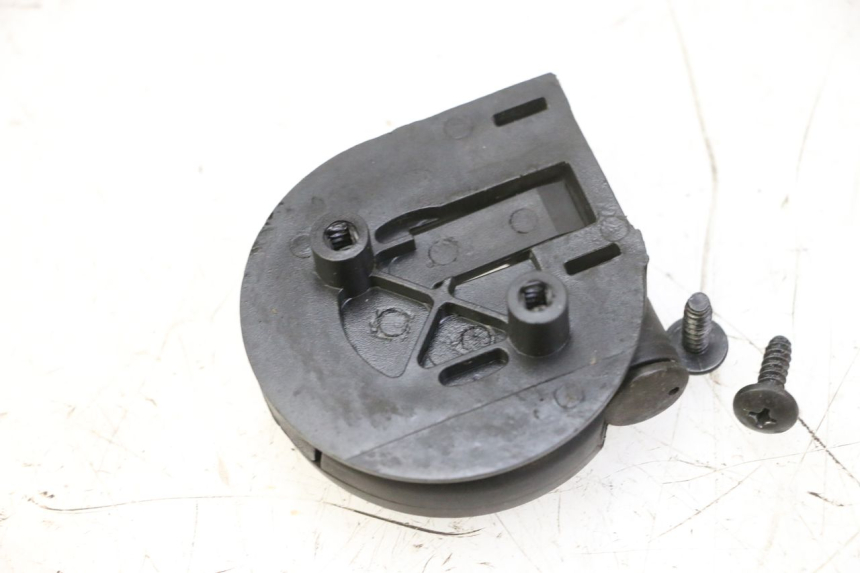 photo de GANCHO DE BOLSA PIAGGIO LIBERTY 125 (1998 - 2008) - Zoom do estado de desgaste