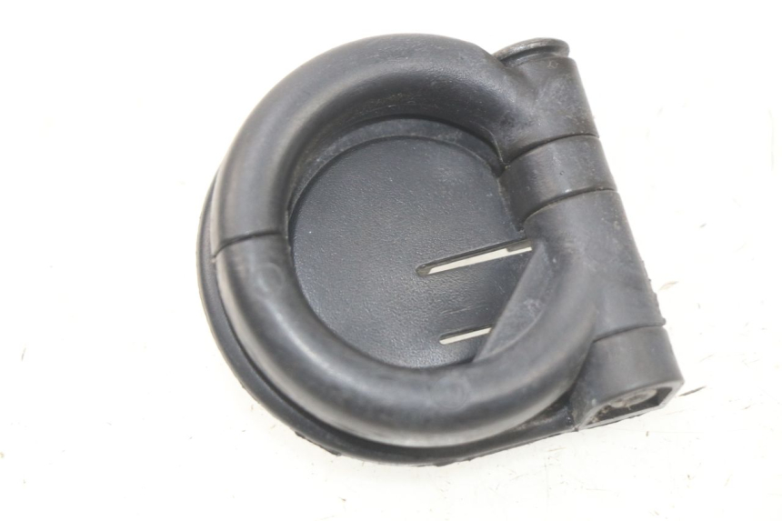 photo de GANCHO DE BOLSA PIAGGIO MP3 125 (2006 - 2014) - Zoom do estado de desgaste