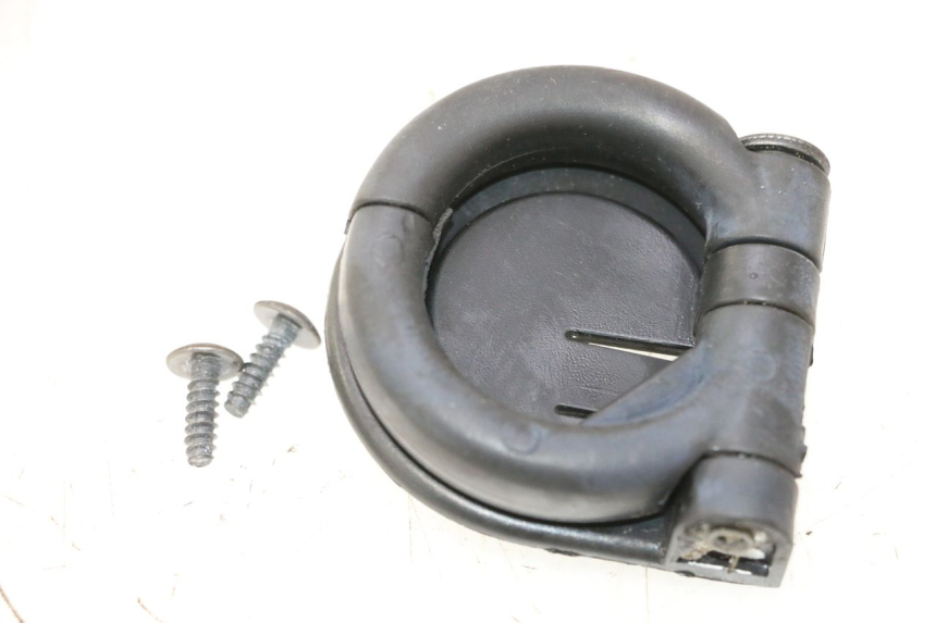 photo de GANCHO DE BOLSA PIAGGIO MP3 125 (2006 - 2014) - Zoom do estado de desgaste